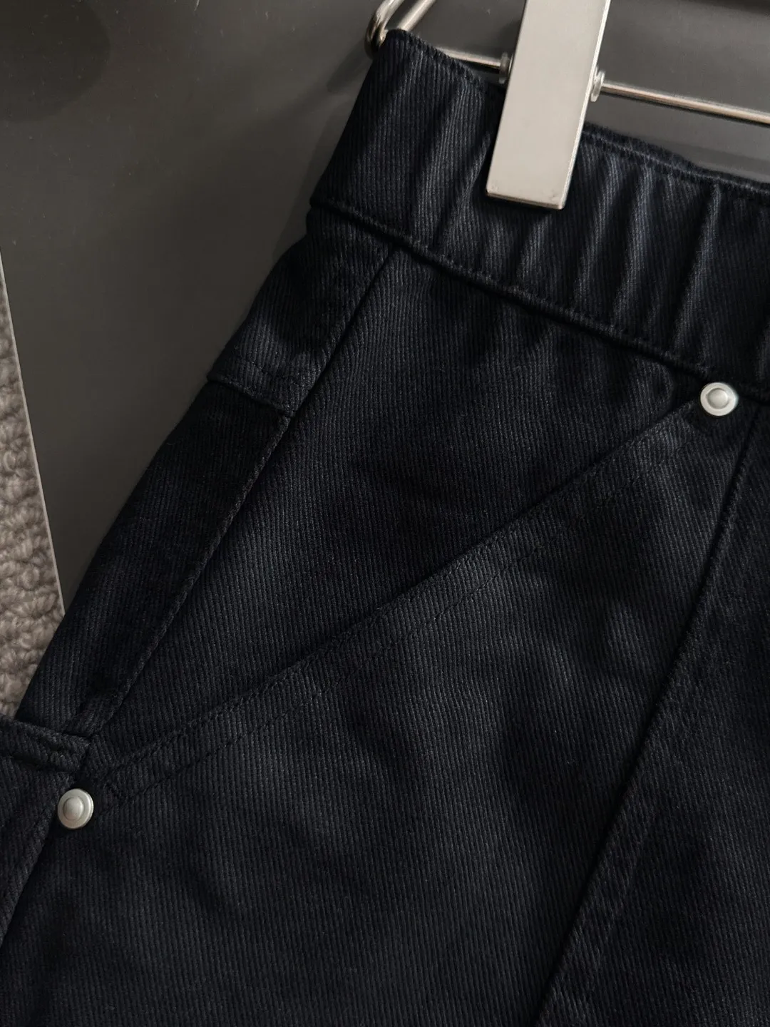 Next day shipping P360 Big Goose 2025 new autumn elastic band casual pants, thick counter-customized fabrics, high breathability and comfort, impeccable details, brand element design concept, reflecting high quality. It feels delicate and soft! It presents a casual cut and the upper body shape is great! Size: M-4XL